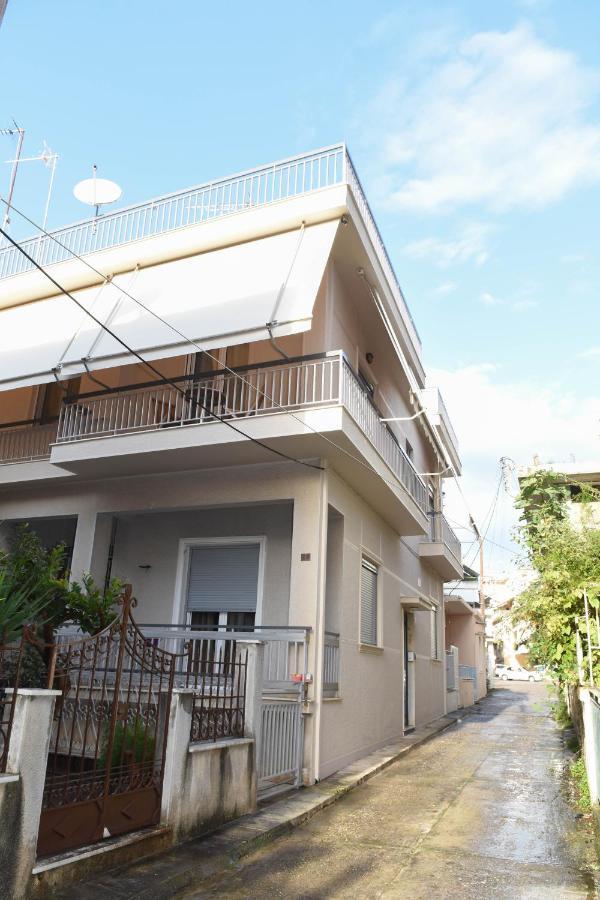 Apartamento Ellis House Agrinio Exterior foto