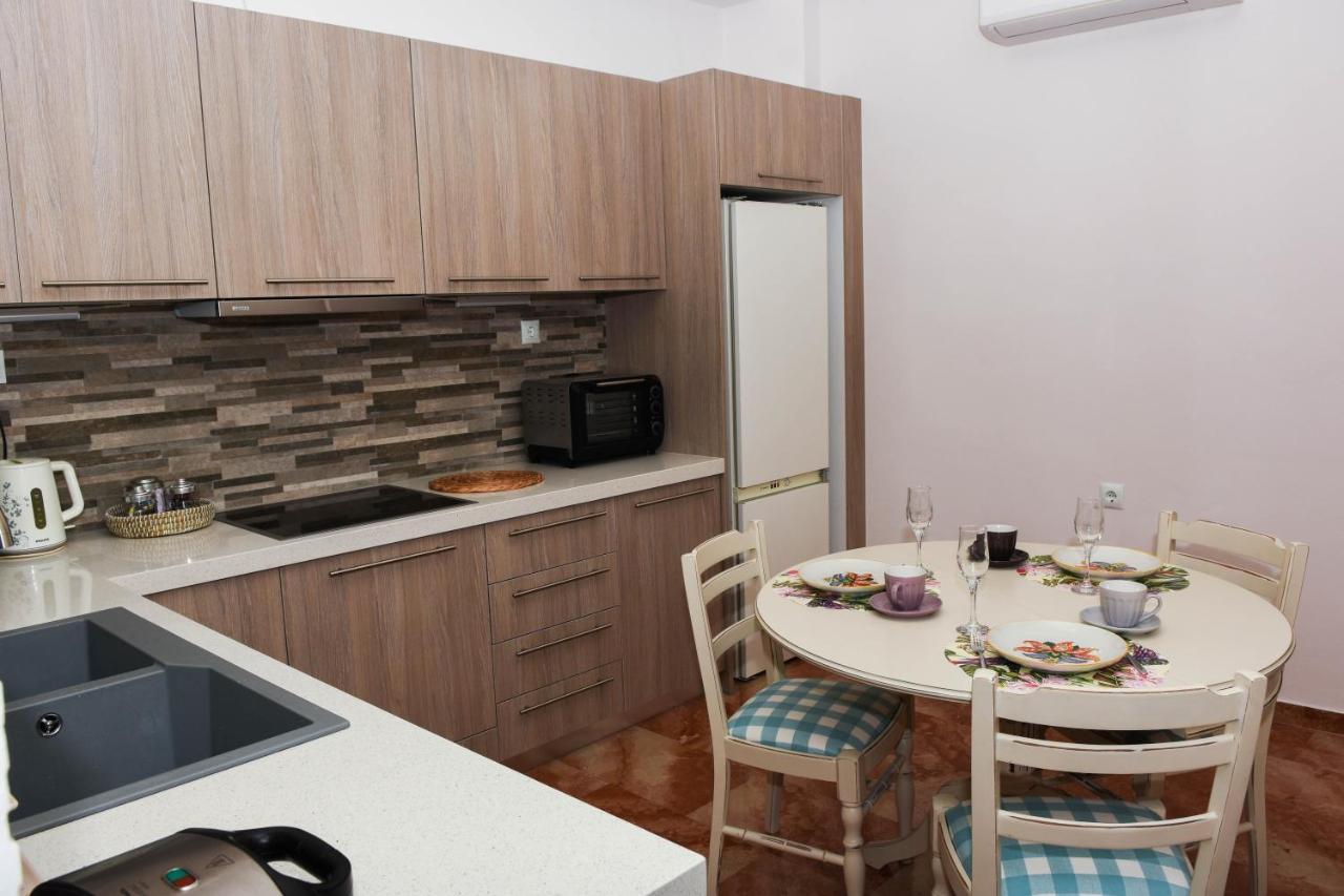 Apartamento Ellis House Agrinio Exterior foto