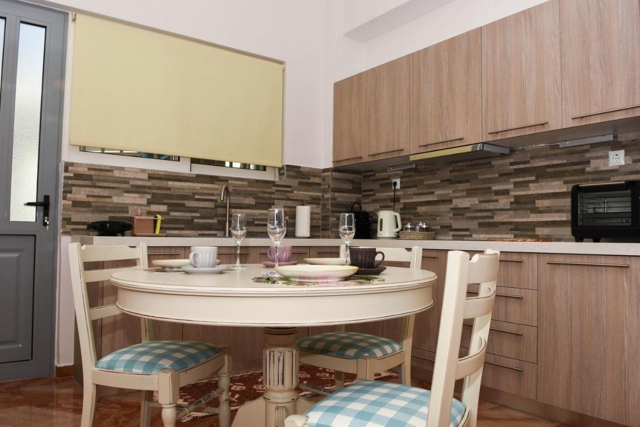 Apartamento Ellis House Agrinio Exterior foto